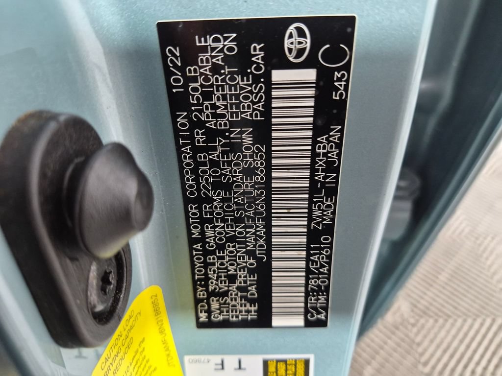 Used 2022 Toyota Prius Limited w/ Premium Convenience Package FWD image 31
