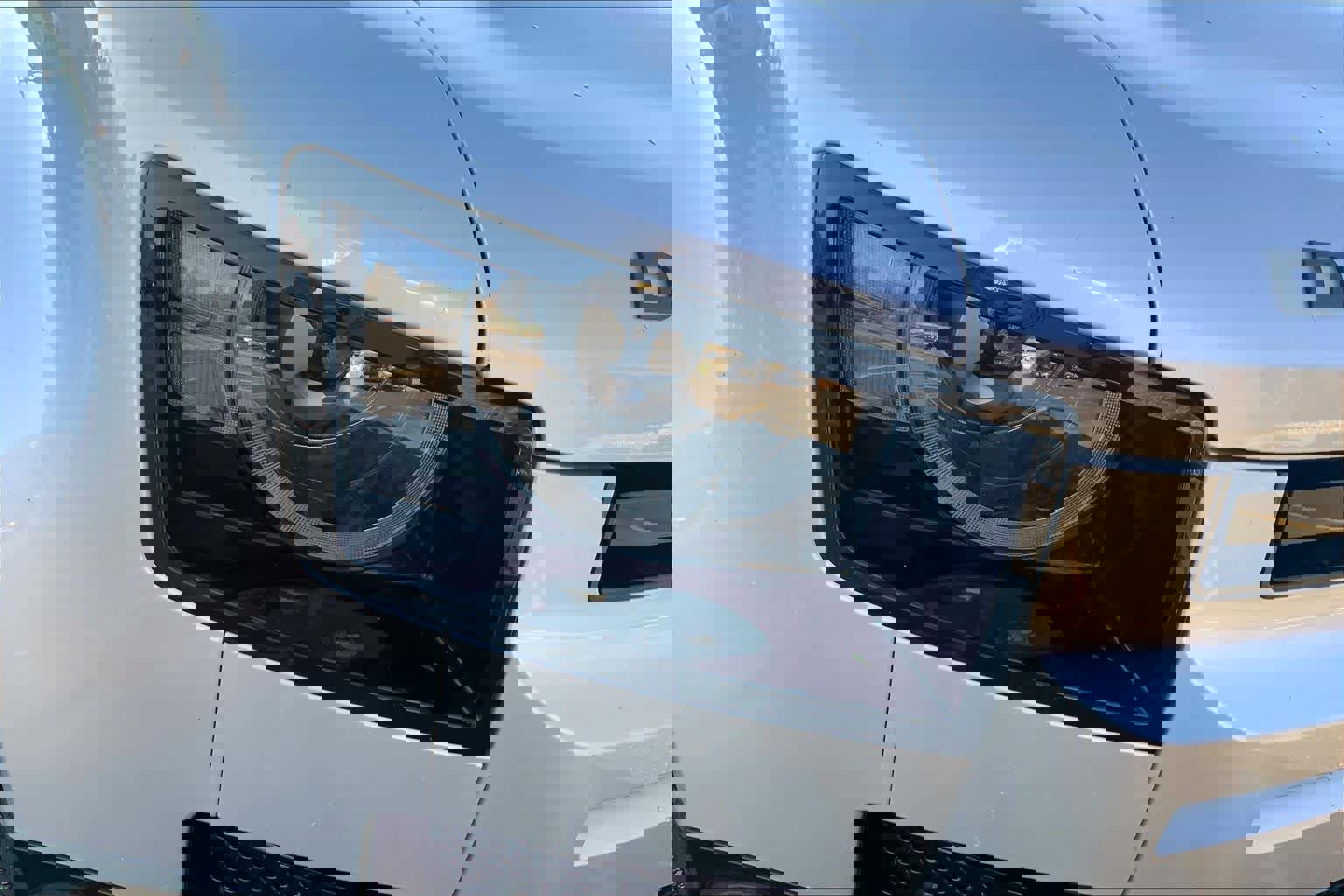 Certified 2023 Land Rover Defender 130 X-Dynamic SE image 51