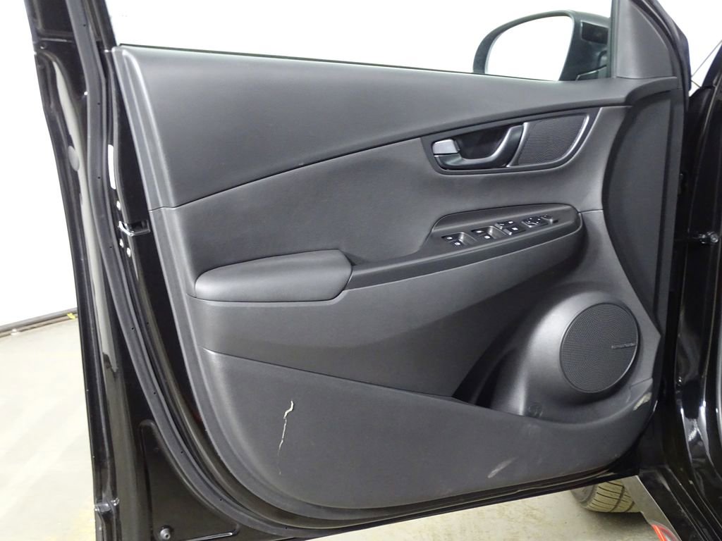 Used 2023 Hyundai Kona N image 17