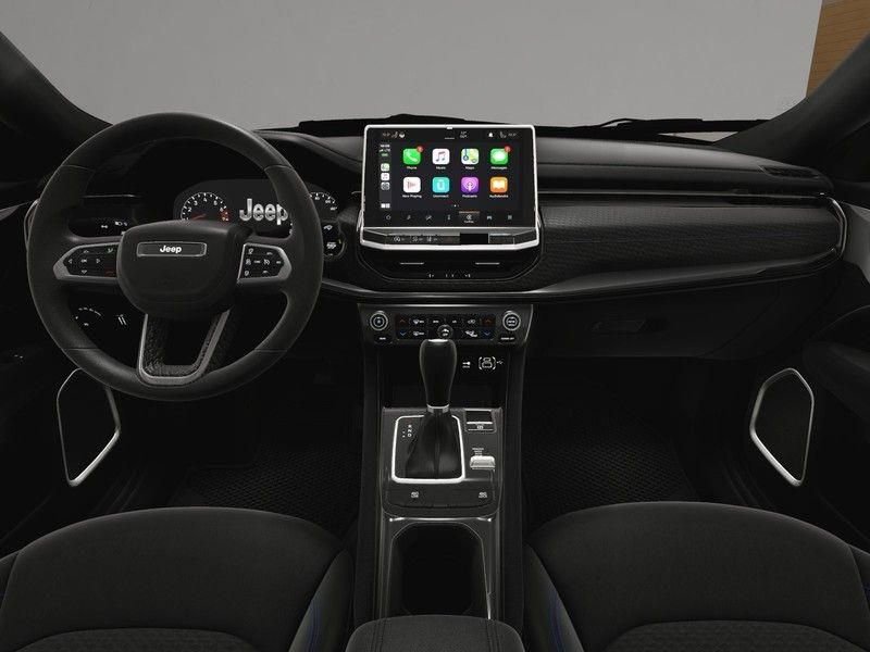 New 2025 Jeep Compass Latitude w/ Convenience Group image 17