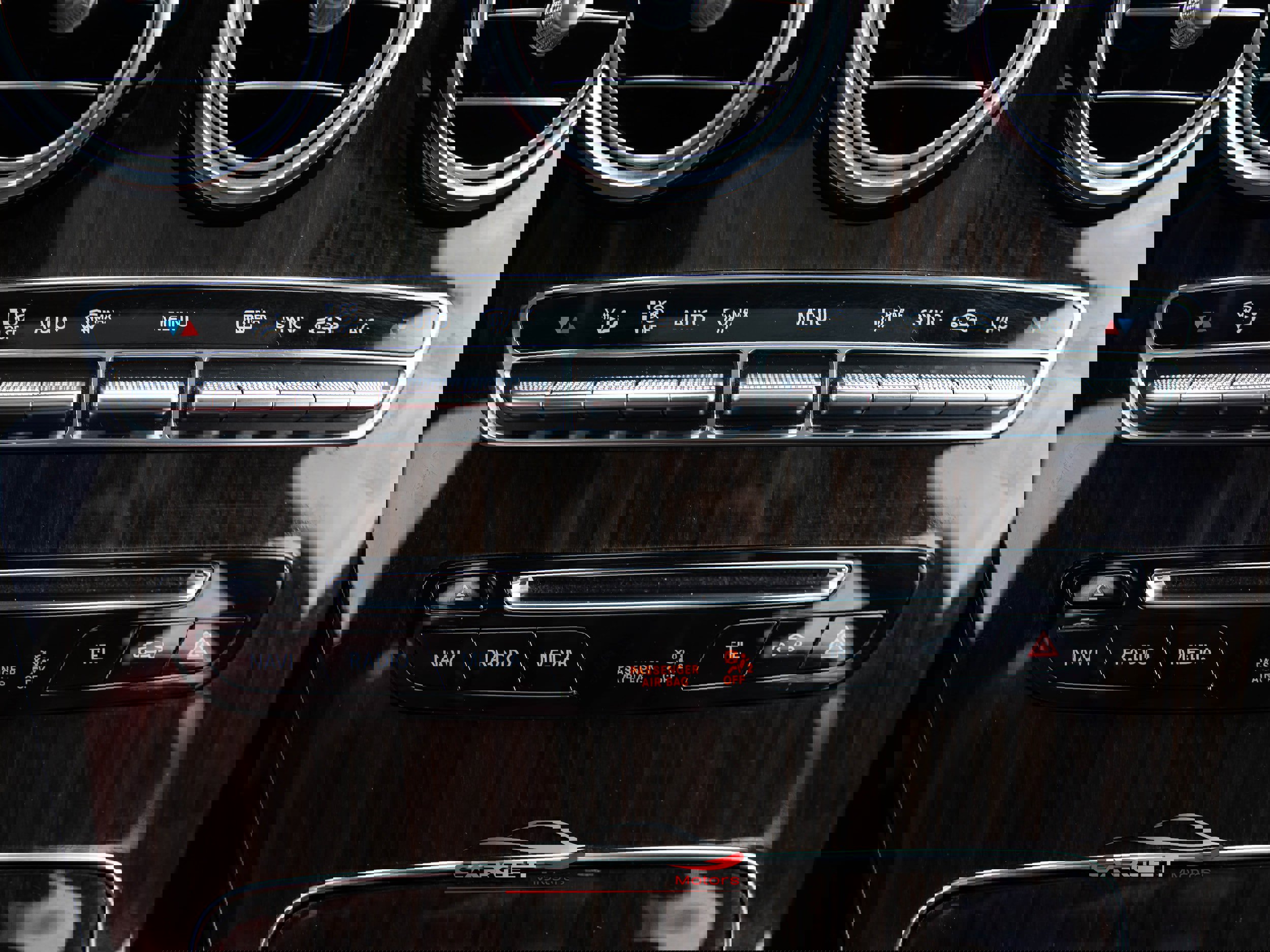 Used 2019 Mercedes-Benz GLC 300 4MATIC image 34