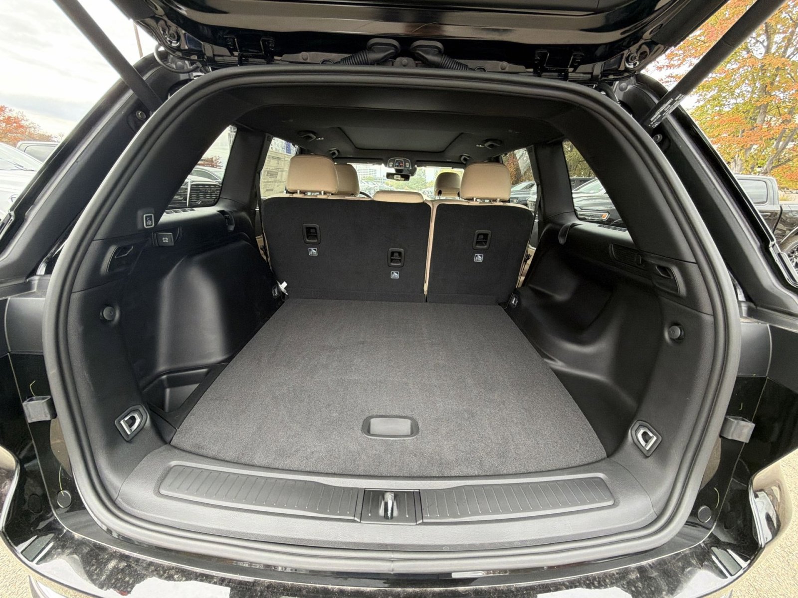 New 2025 Jeep Grand Cherokee Limited w/ Luxury Tech Group II image 26