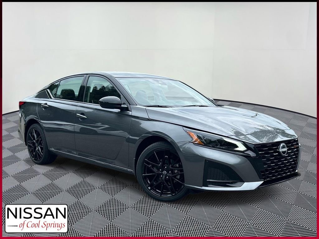 New 2026 Nissan Altima 2.5 SR w/ SR Midnight Edition Package
