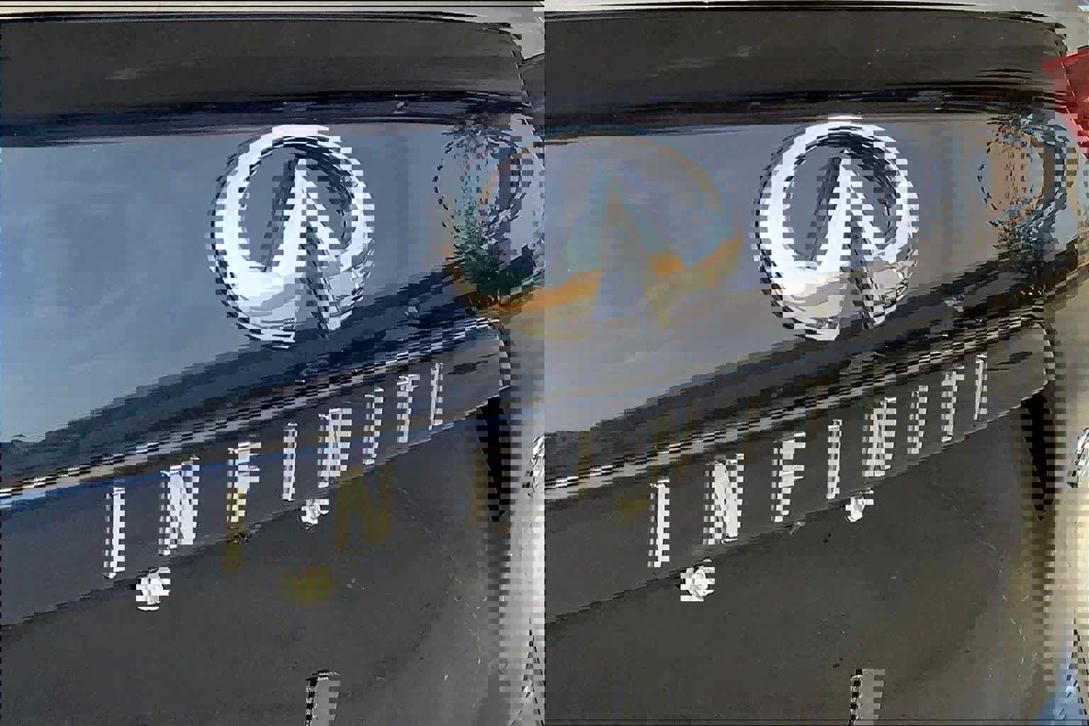 Used 2024 INFINITI QX50 Luxe image 32