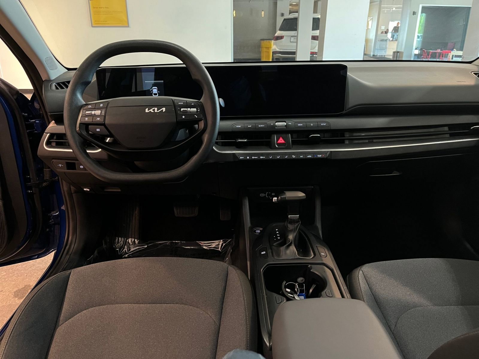 Used 2025 Kia K4 FWD image 34