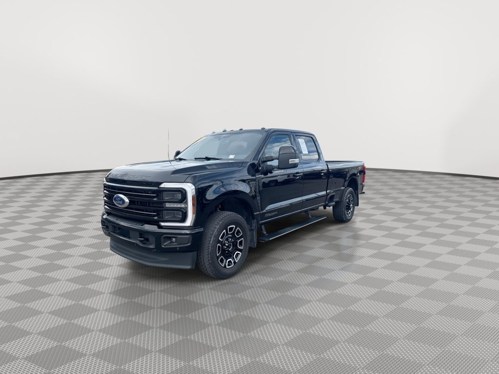 Used 2025 Ford F250 Platinum AWD/4WD image 4