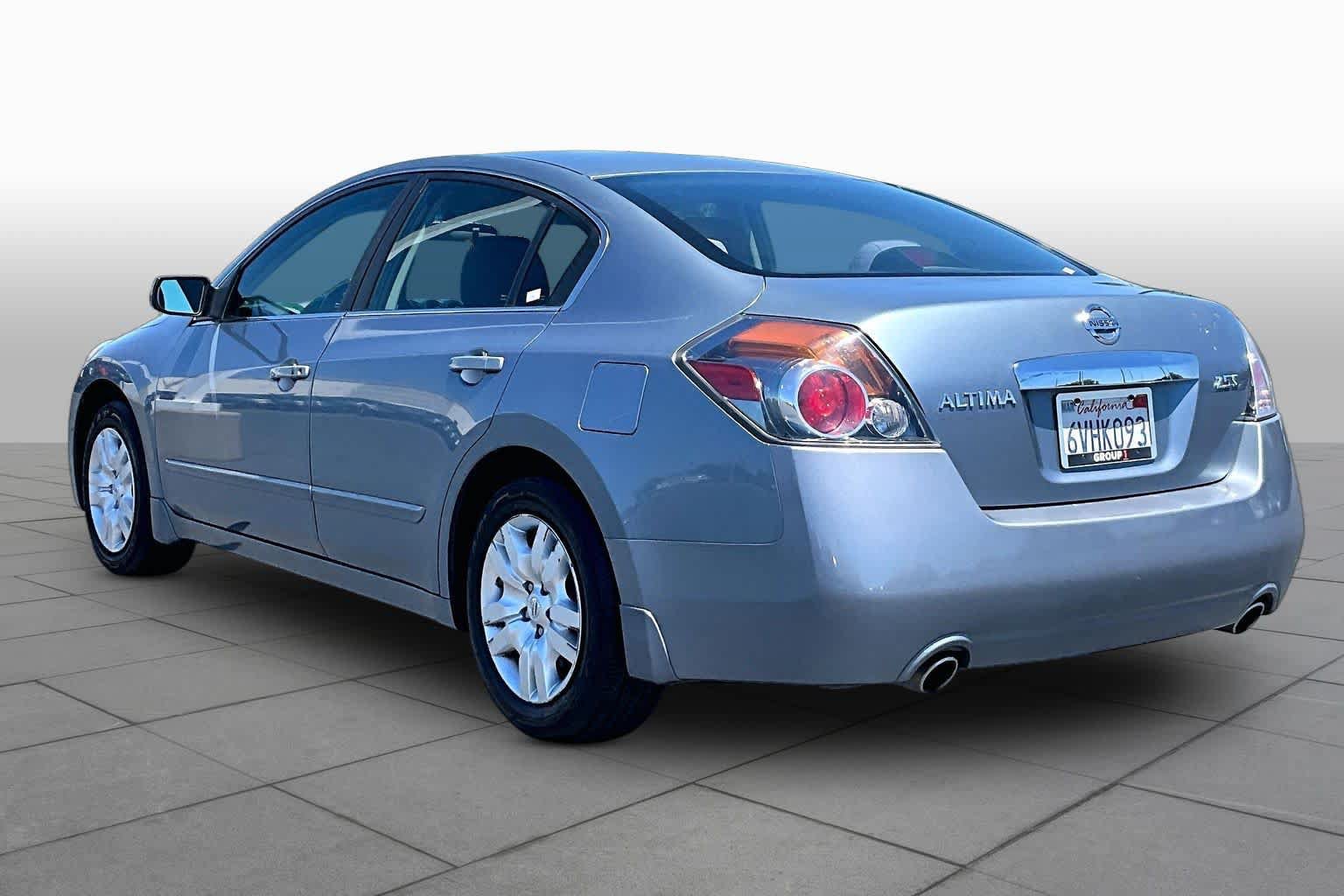 Used 2012 Nissan Altima 2.5 S FWD image 11