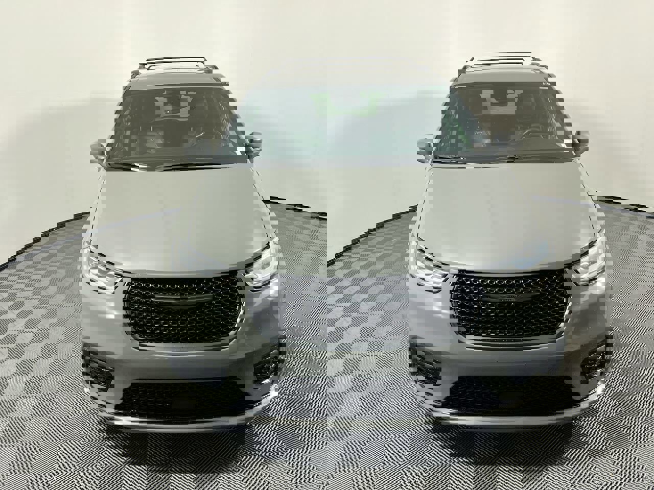 Used 2021 Chrysler Pacifica Touring-L w/ S Appearance Package image 8