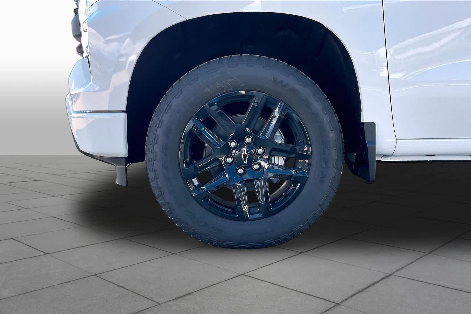 New 2026 Chevrolet Silverado 1500 Custom AWD/4WD image 11