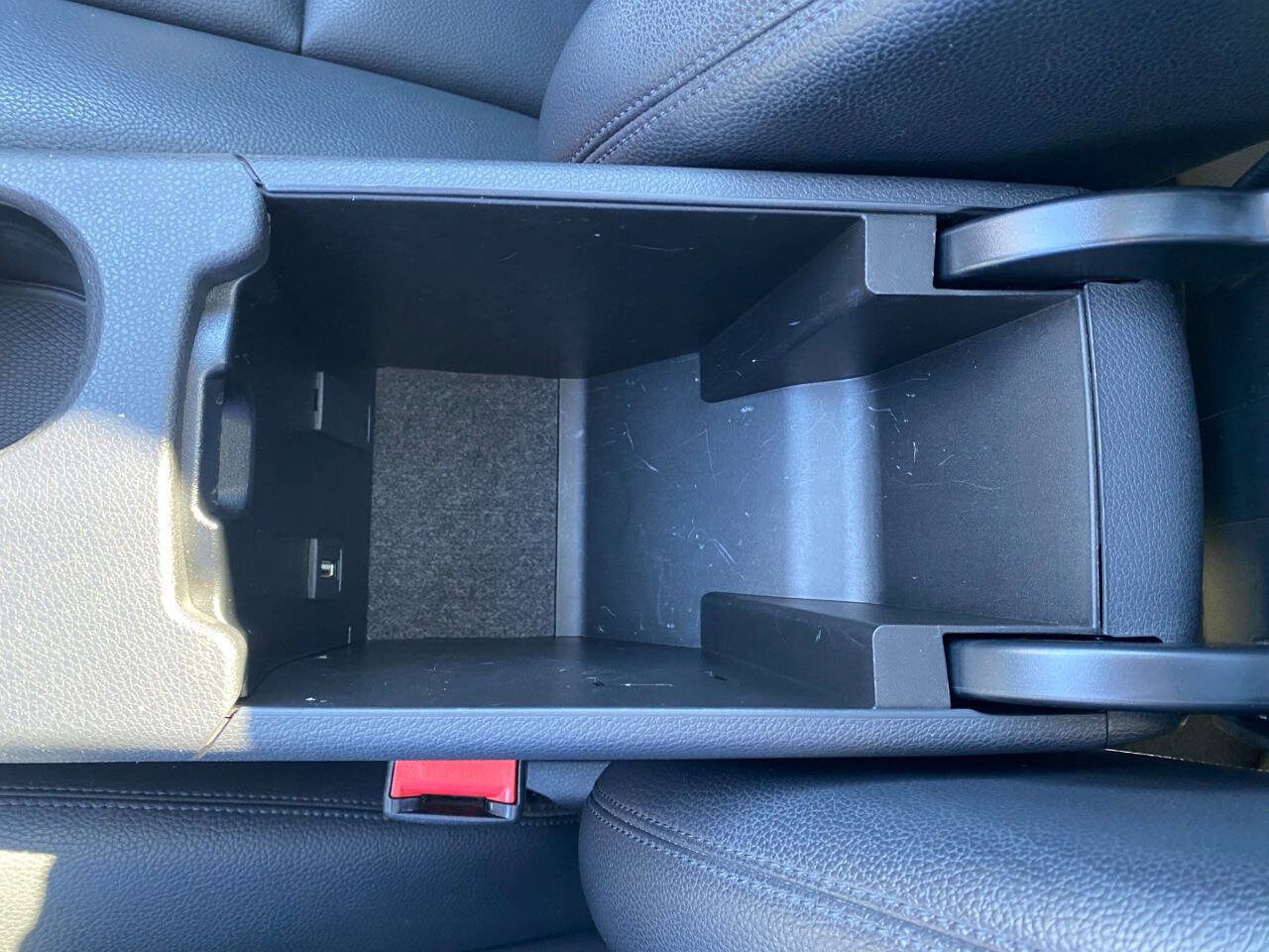 Used 2015 Mercedes-Benz GLA 250 4MATIC image 21