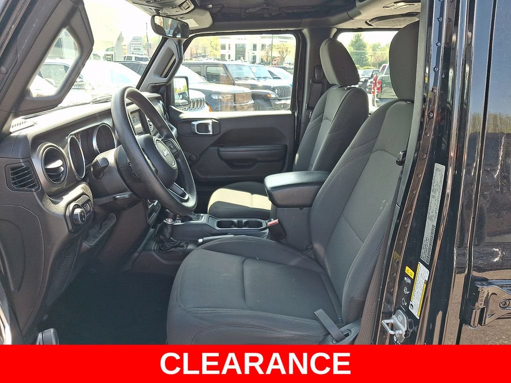Used 2022 Jeep Gladiator Sport AWD/4WD image 13