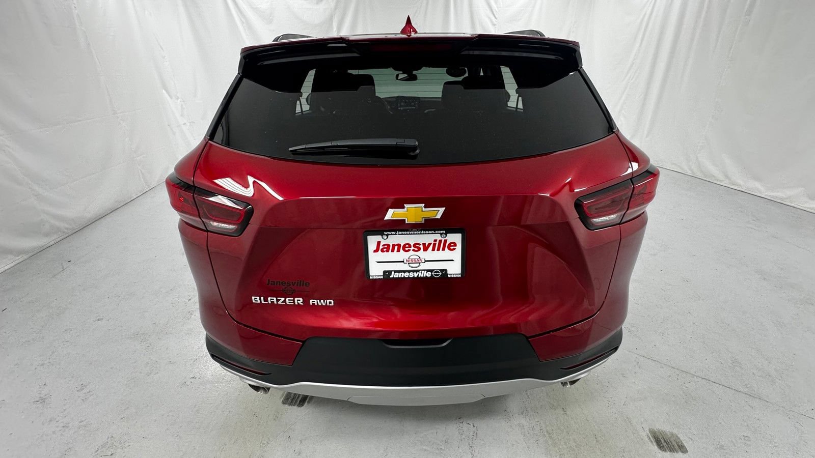 Used 2024 Chevrolet Blazer LT w/ Convenience Package AWD/4WD image 4