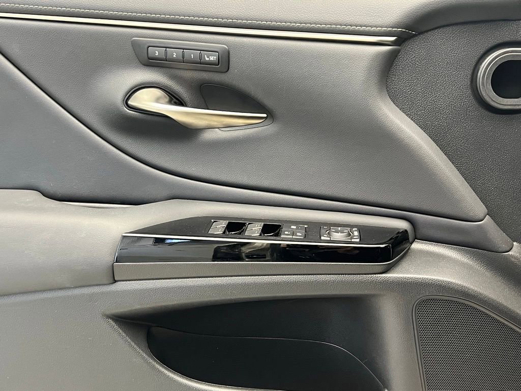 Used 2023 Lexus ES 350 w/ Premium Package image 20