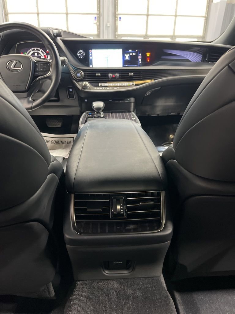 Used 2019 Lexus LS 500 AWD w/ Accessory Package (Z1) image 38