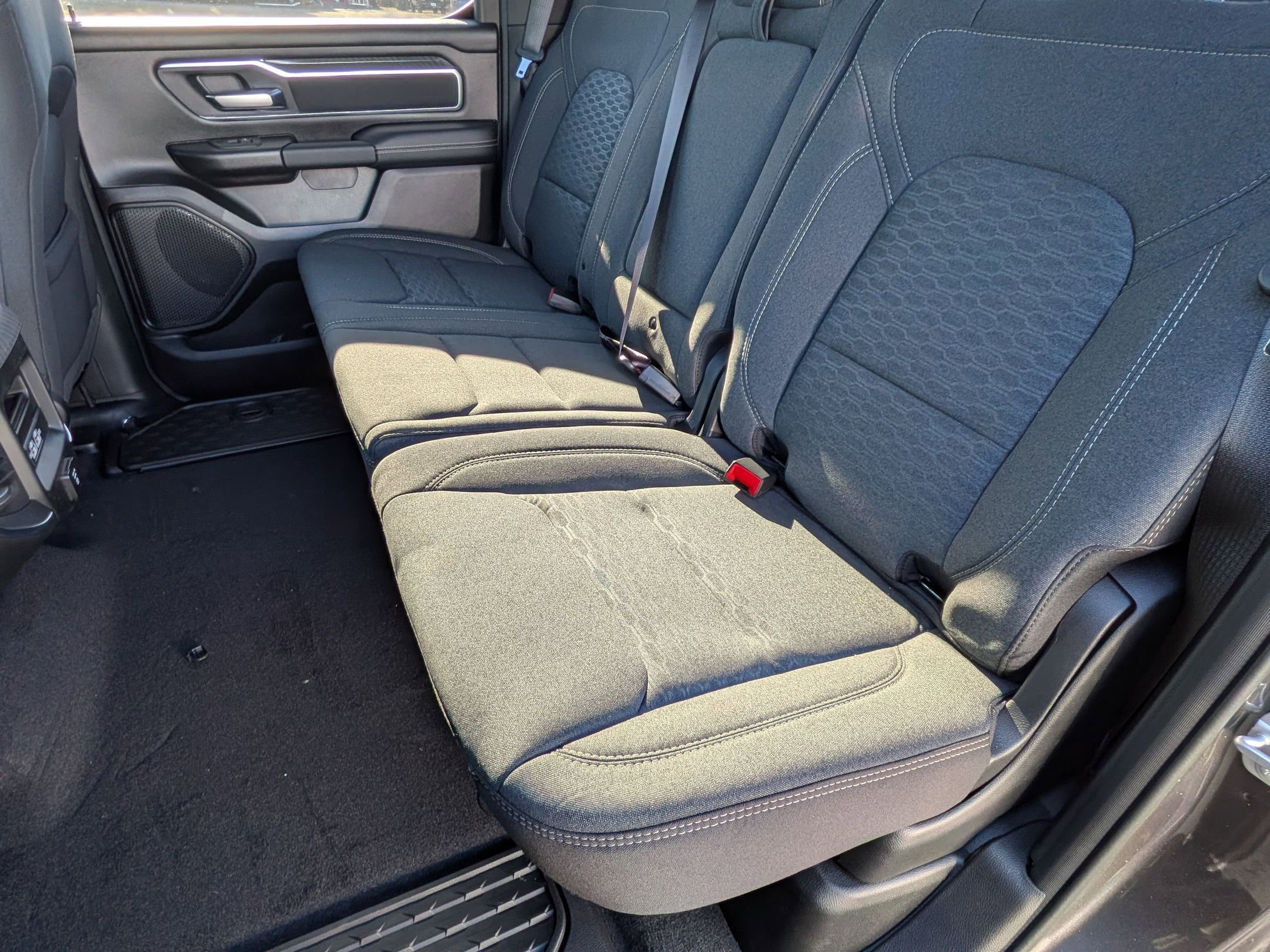 New 2026 RAM 1500 4x4 Crew Cab image 27