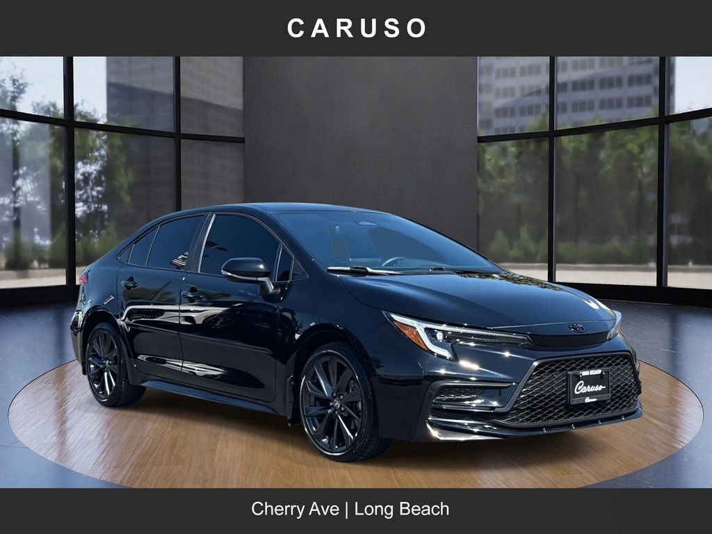 Used 2025 Toyota Corolla SE video 1