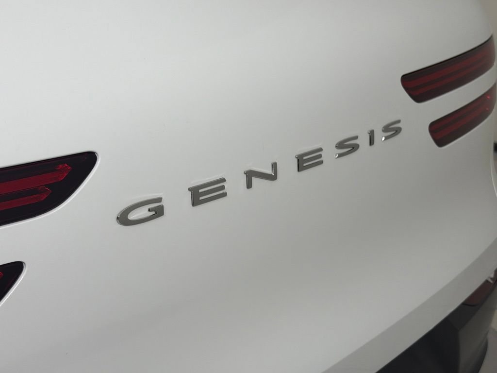 New 2027 Genesis GV70 2.5T Advanced AWD/4WD image 10