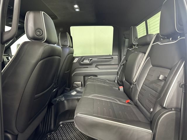 Used 2024 GMC Sierra 2500 AT4X image 23