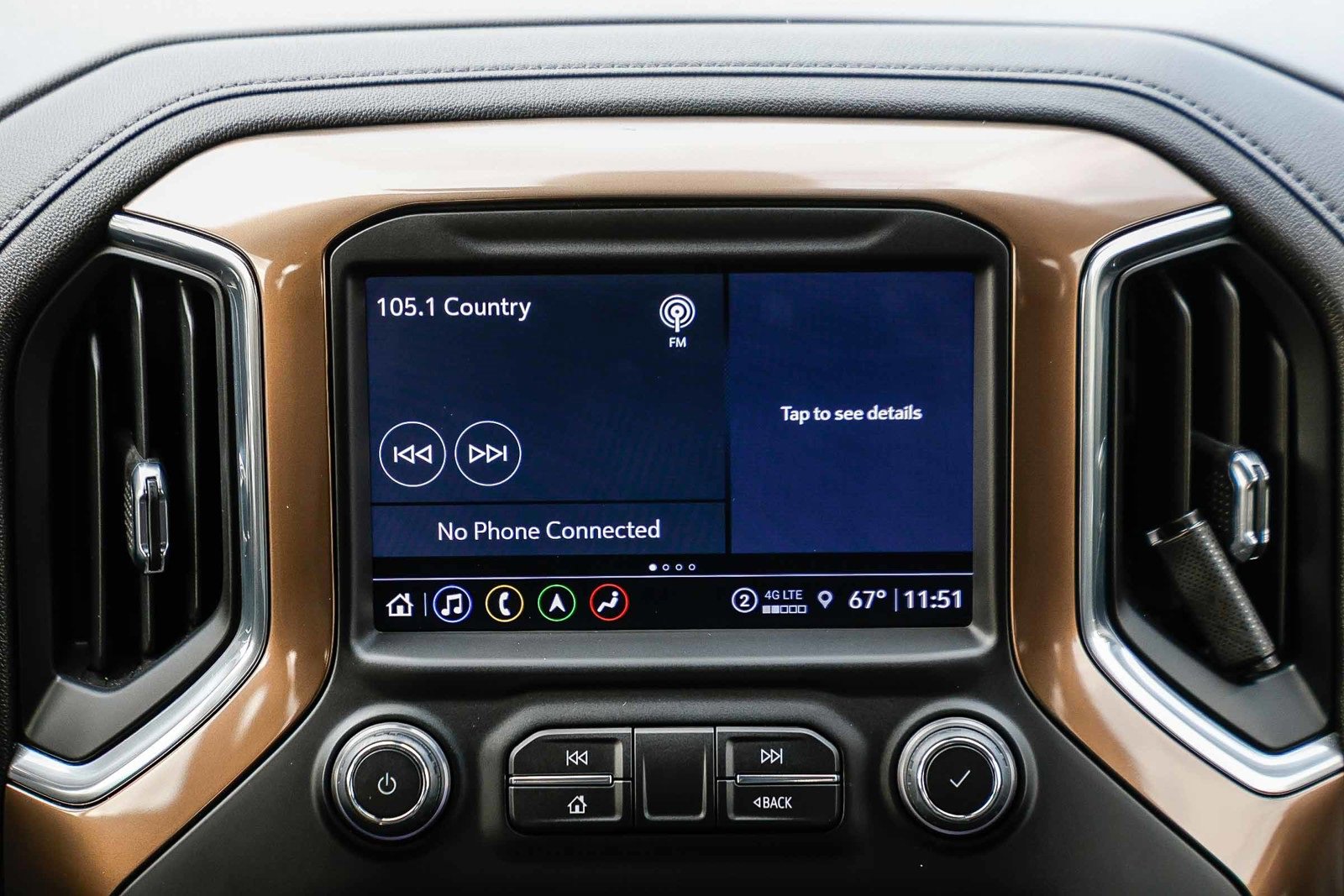 Used 2022 Chevrolet Silverado 2500 High Country w/ Safety Package II image 12