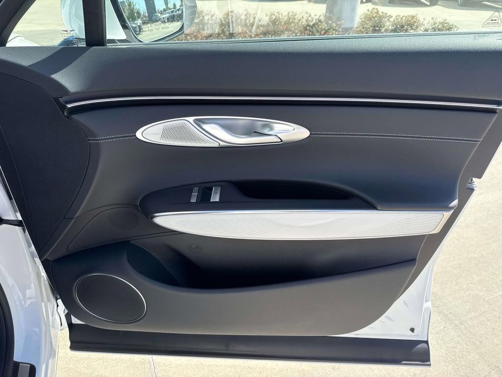 New 2026 Genesis GV70 2.5T Advanced image 16