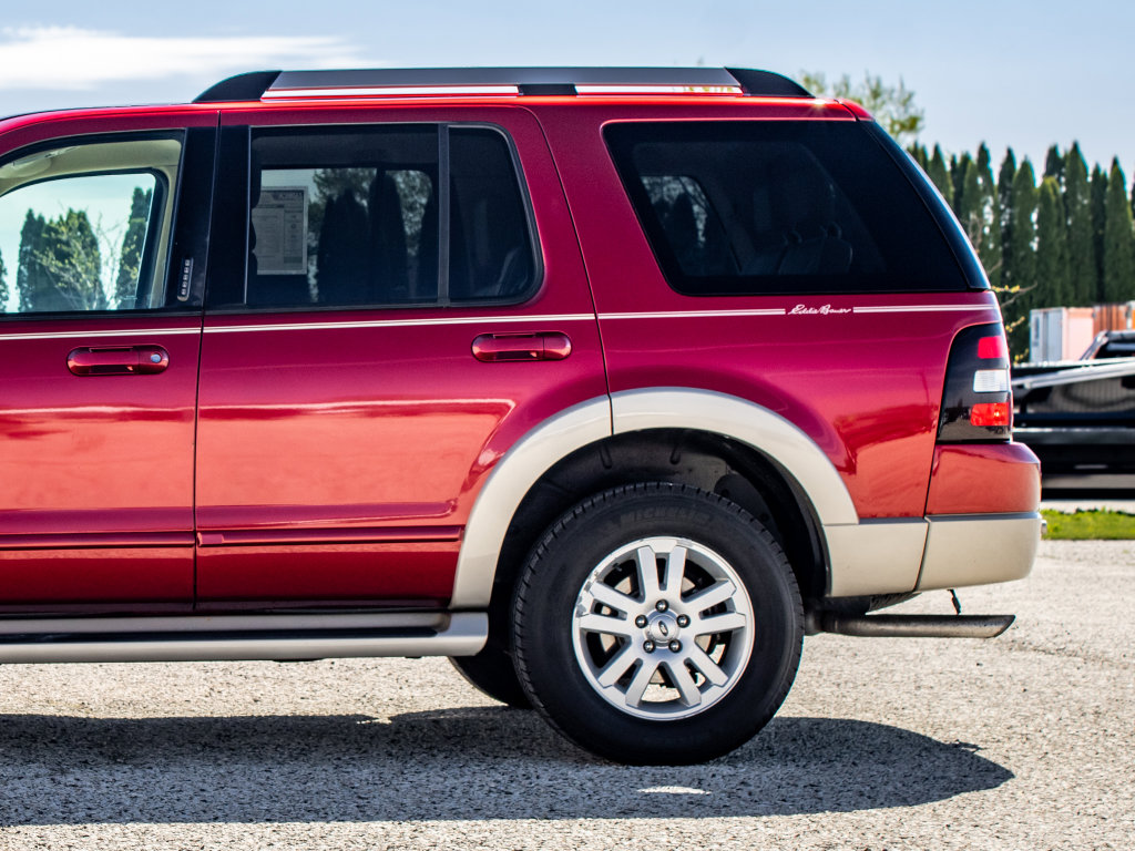 Used 2006 Ford Explorer Eddie Bauer AWD/4WD image 37