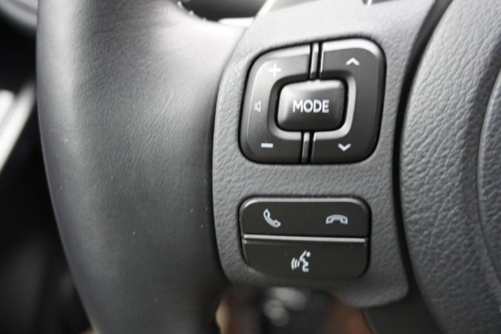 Used 2023 Lexus IS 300 w/ Comfort Package image 25