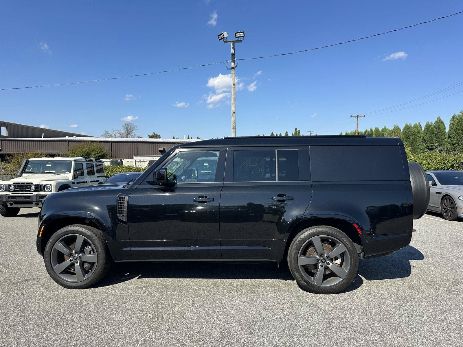 Used 2024 Land Rover Defender 130 Outbound AWD/4WD image 2