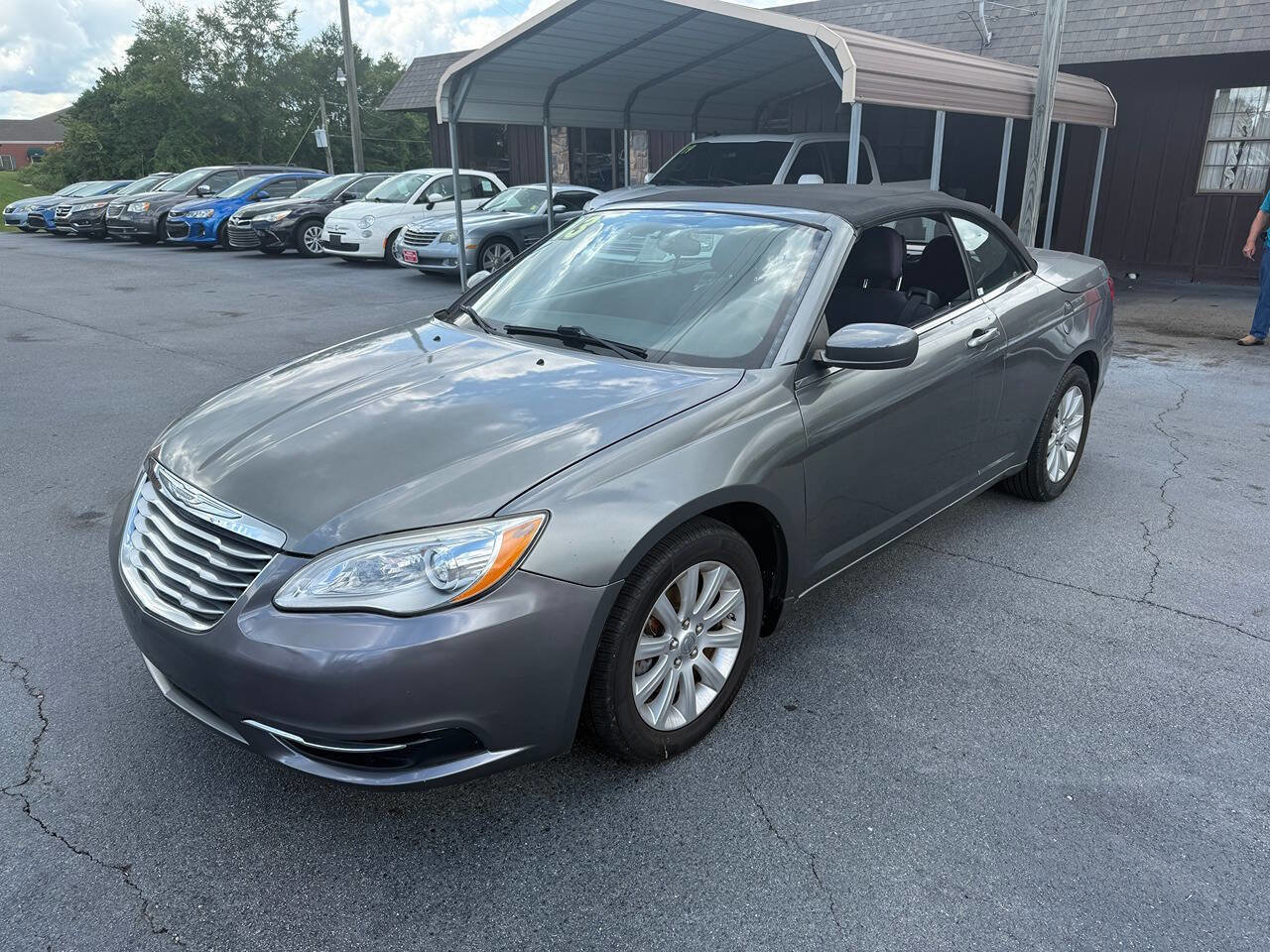 Used 2013 Chrysler 200 Touring image 8