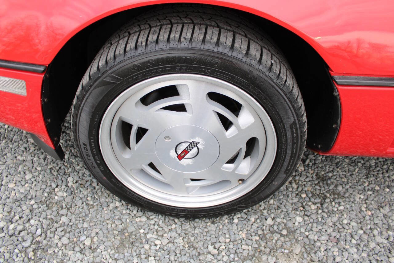 Used 1989 Chevrolet Corvette Convertible image 32