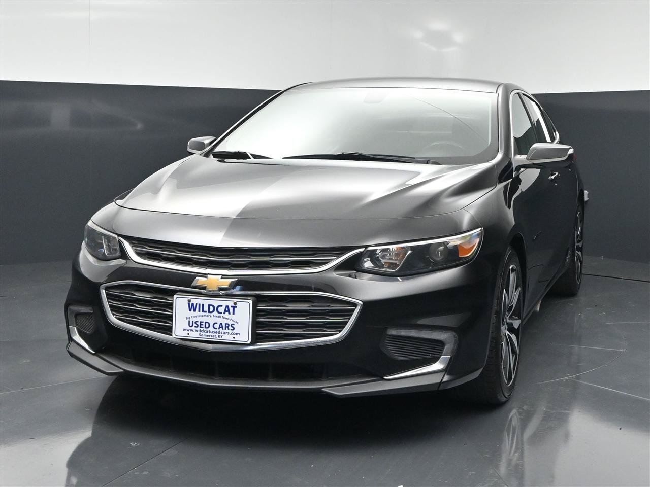 Used 2018 Chevrolet Malibu LT FWD image 2