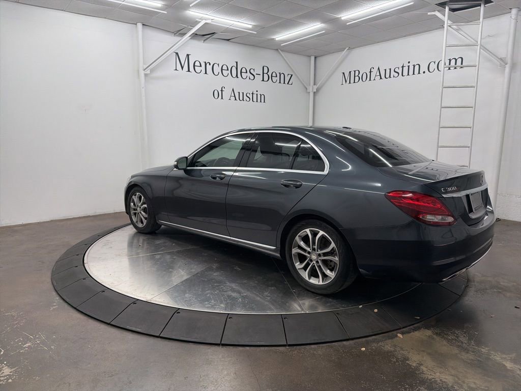 Used 2015 Mercedes-Benz C 300 Sedan image 4