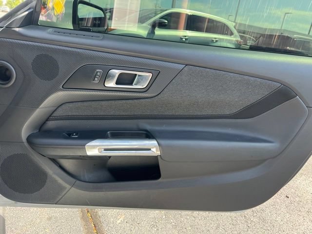 Used 2025 Ford Mustang Coupe RWD image 31