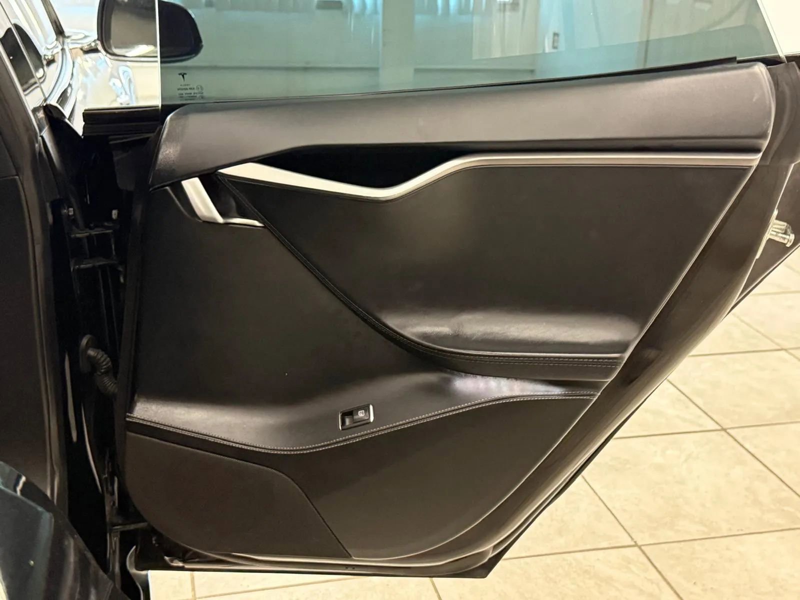 Used 2018 Tesla Model S 75D image 27