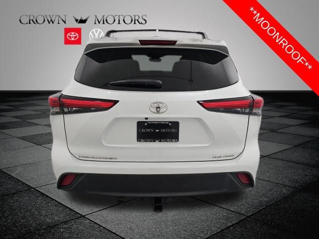 Used 2023 Toyota Highlander XLE AWD/4WD image 5