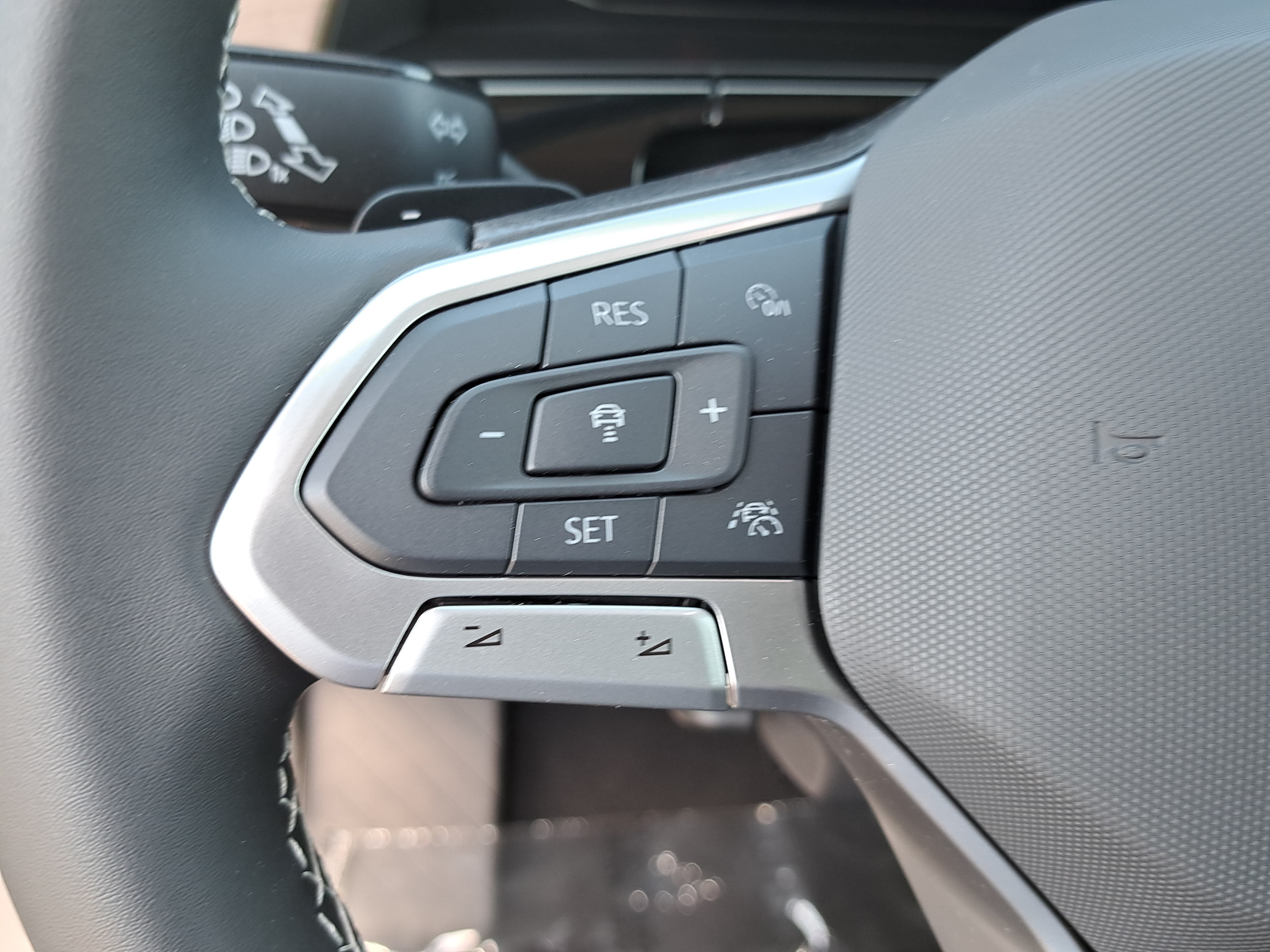 New 2026 Volkswagen Atlas SE AWD/4WD image 17