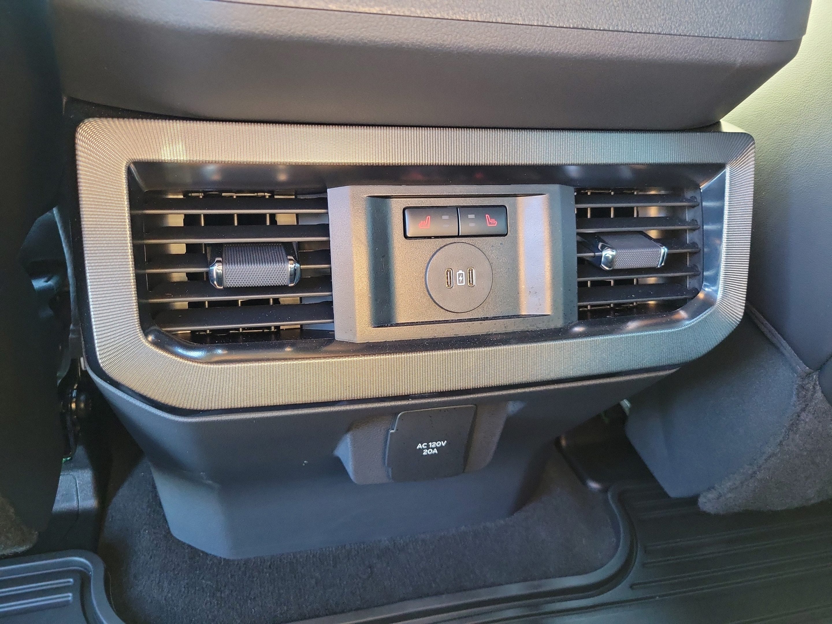 Used 2026 Ford F350 Platinum AWD/4WD image 10