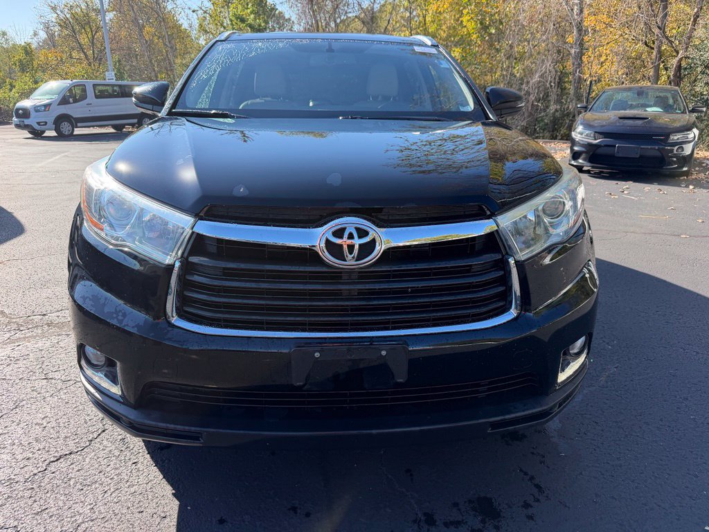 Used 2015 Toyota Highlander Limited AWD/4WD image 2