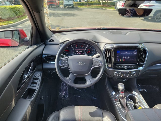 Used 2022 Chevrolet Traverse RS FWD image 12