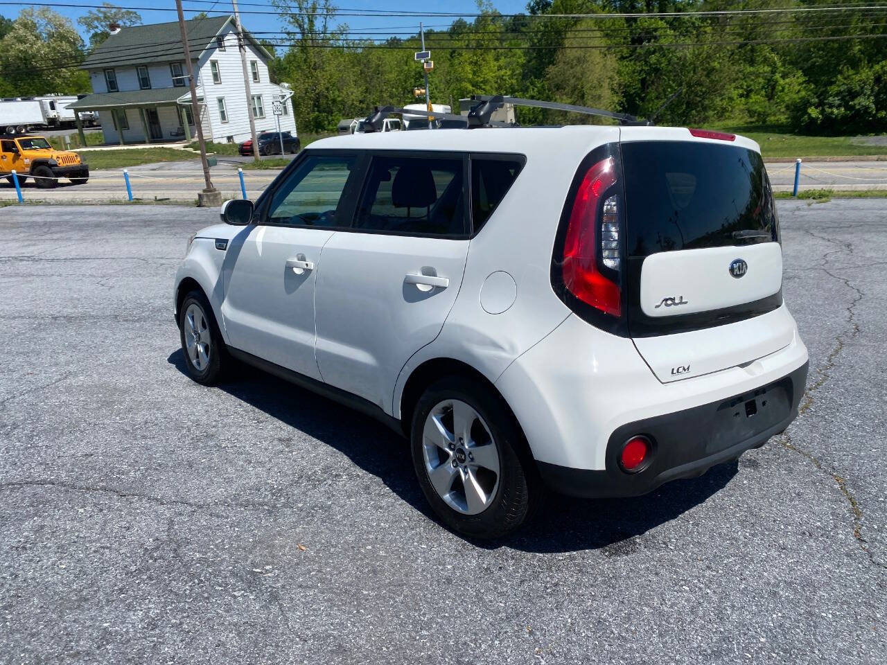 Used 2017 Kia Soul FWD image 8