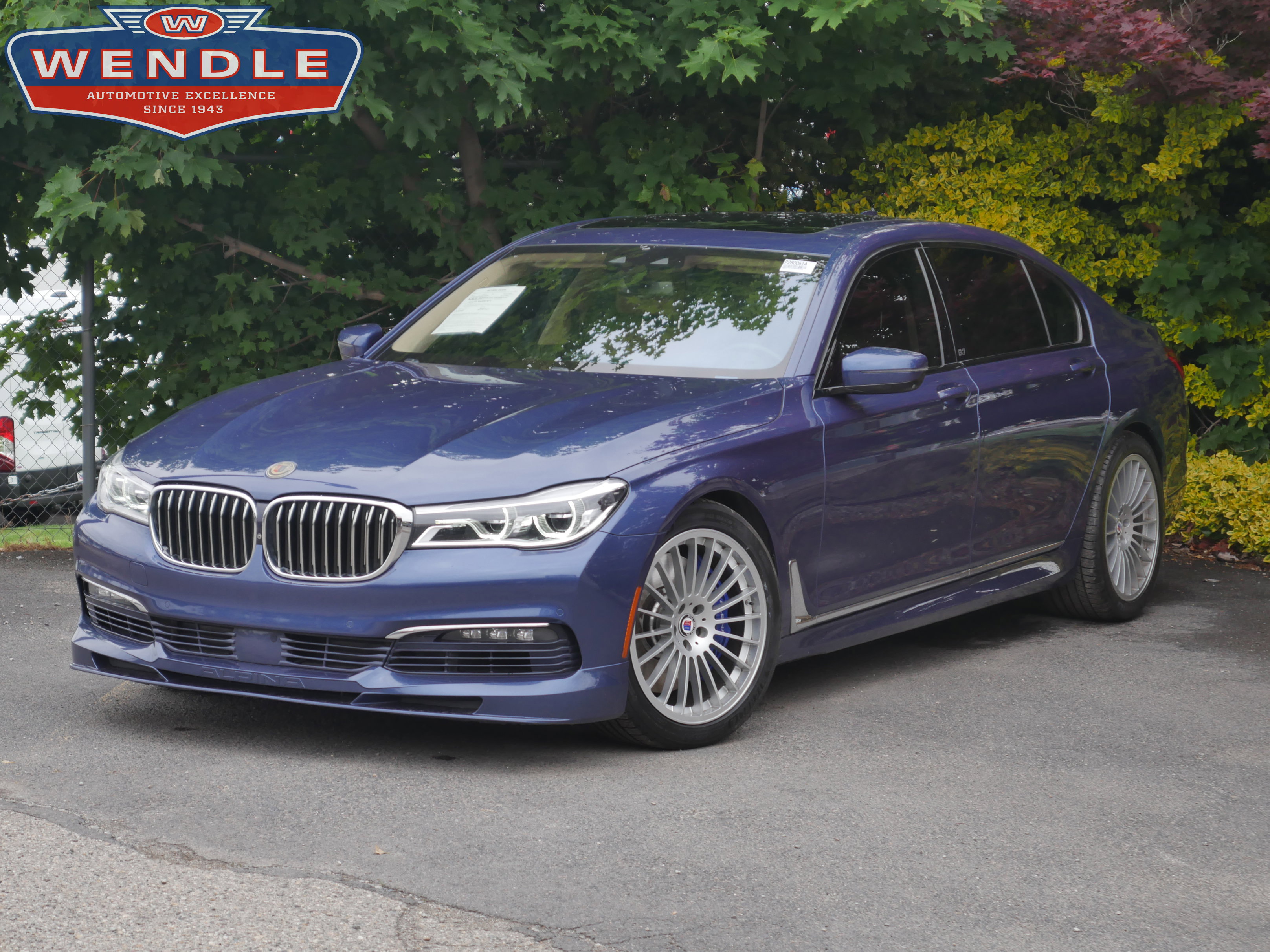 Used 2017 BMW ALPINA B7 xDrive AWD/4WD image 1