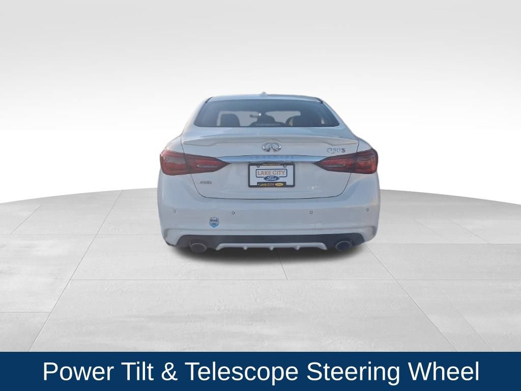 Used 2018 INFINITI Q50 Red Sport 400 w/ Sensory Package (Sport) image 7