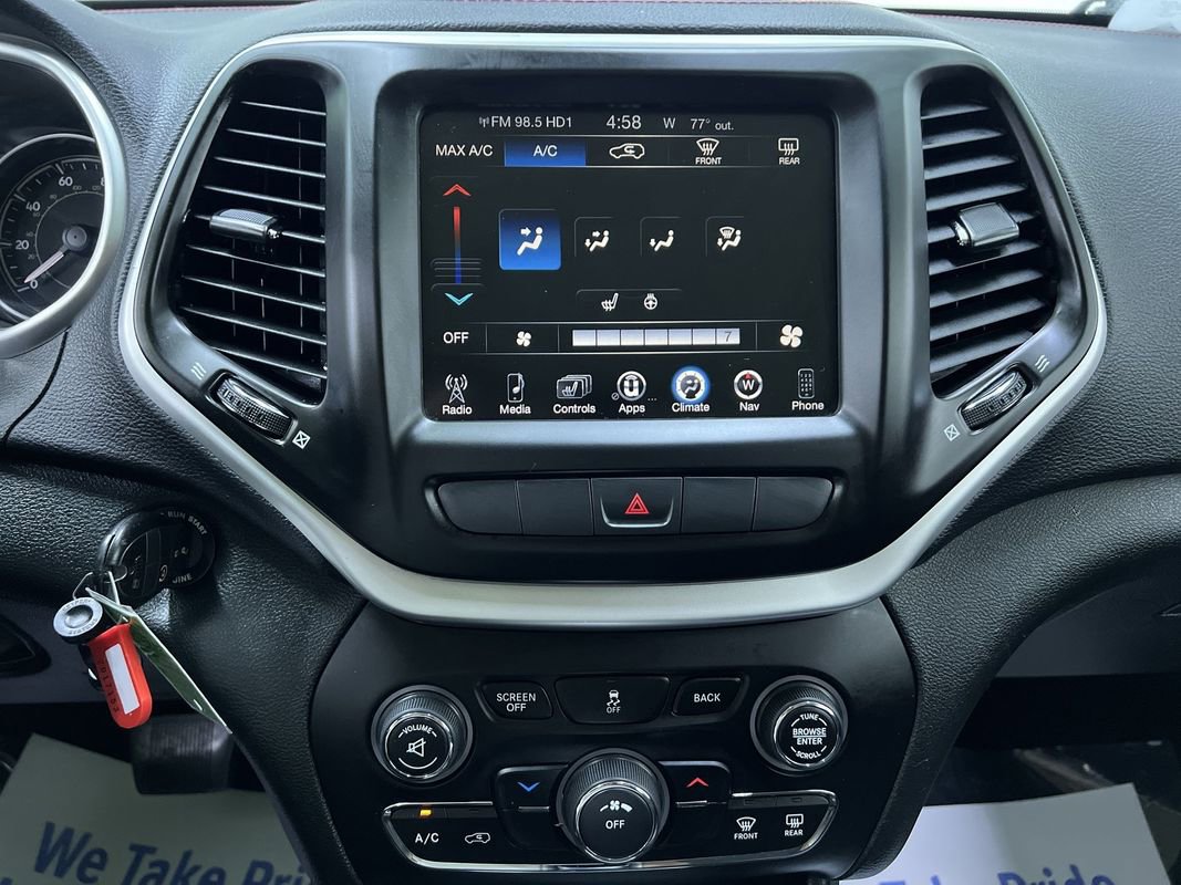 Used 2014 Jeep Cherokee Trailhawk w/ Leather Interior Group AWD/4WD image 24