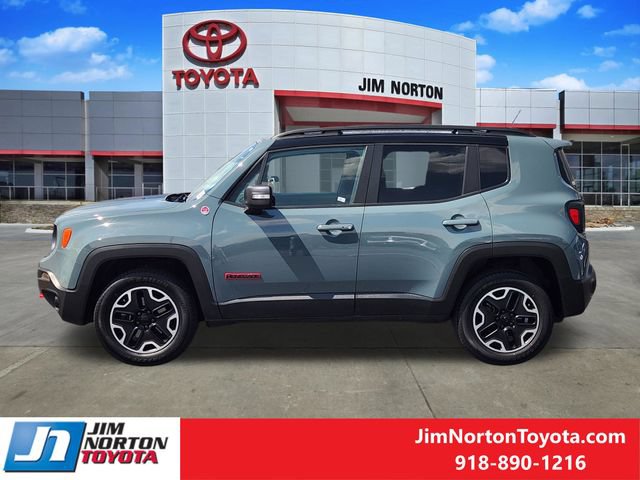 Used 2016 Jeep Renegade Trailhawk AWD/4WD image 5