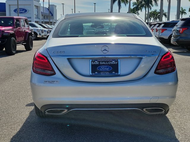 Used 2015 Mercedes-Benz C 300 4MATIC Sedan image 5