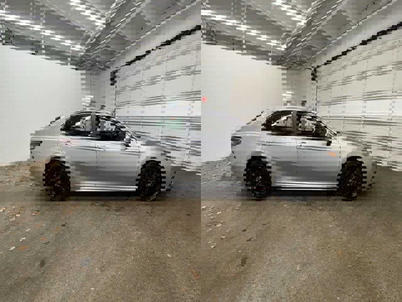 Used 2024 Toyota Camry SE image 7