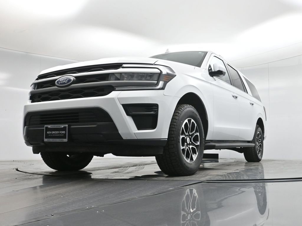 Used 2024 Ford Expedition Max XLT image 47