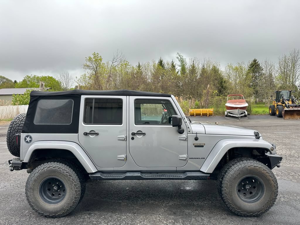 Used 2016 Jeep Wrangler Unlimited Sport AWD/4WD image 12