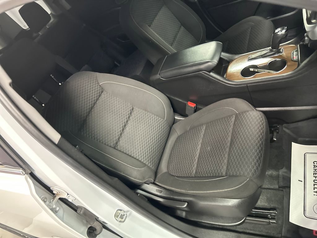 Used 2019 GMC Acadia SLE image 25