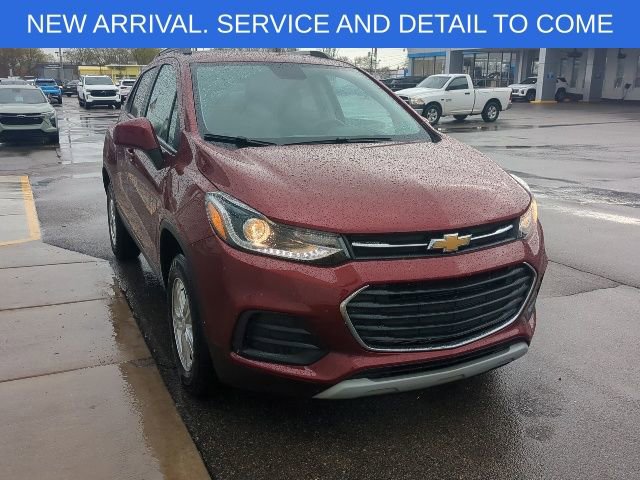 Used 2022 Chevrolet Trax LT w/ LT Convenience Package image 11