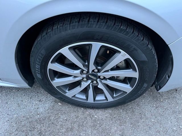 Used 2018 Lincoln Continental Premiere FWD image 15